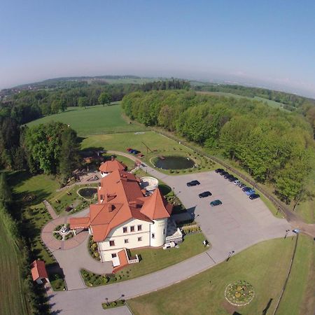 Zajazd Zlota Iglica Pogrzebien Exteriör bild